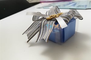 Dettaglio scatola con chiave di violino